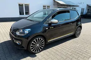 Volkswagen up! street up!