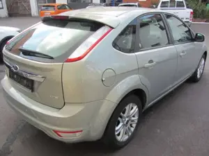 Ford Focus Ghia Bild 4