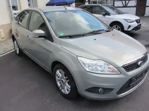 Ford Focus Ghia Bild 1