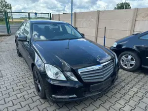 Mercedes-Benz E 200 E 200 CDI DPF BlueEFFICIENCY 7G-TRONIC Elegance