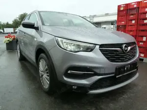 Opel Grandland X Innovation 1.5 D Automatik Navi LED