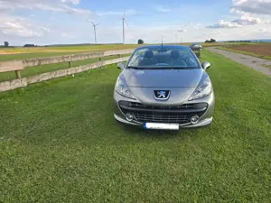 Peugeot 207 207 CC 120 VTiSport Bild 2