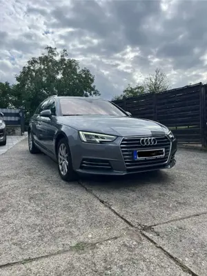Audi A4 design