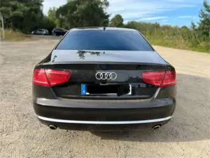 Audi A8 4.2 TDI quattro Lang Bild 4