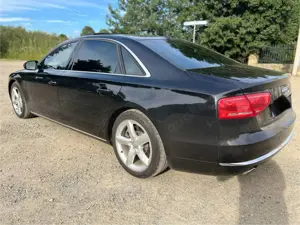 Audi A8 4.2 TDI quattro Lang Bild 3