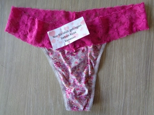 Bunter Tanga getragen mit spitzen Rang für Dich ! Getragene Slips uvm.