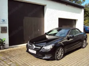 Mercedes-Benz E 250 CGI Cabrio Sportpaket Leder Navi LED 18" !