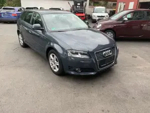 Audi A3 1.6 Attraction*INSP NEU*SHZ*TPM*ALLWETTER*