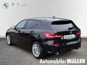 BMW 118 d Limousine+ACC+NAVI+KEYLESS+KAMERA+AHK Bild 5