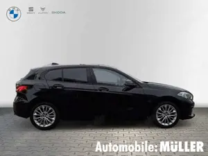 BMW 118 d Limousine+ACC+NAVI+KEYLESS+KAMERA+AHK Bild 3