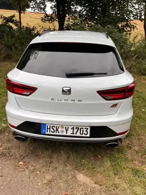 SEAT Leon ST 2.0 TSI StartStop Cupra 300 Bild 4