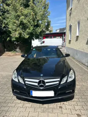Mercedes-Benz E 350 CGI Coupe BlueEFFICIENCY 7G-TRONIC