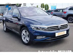 Volkswagen Passat Var.2.0TSI-DSG-schw.AHK-MatrixLED-Sihz-heizb.WSS-N