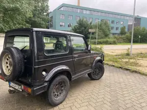 Suzuki SJ Samurai Van Bild 5