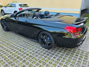 BMW 650 i Cabrio M Paket Schwarz/Schwarz Einzelstück Bild 4