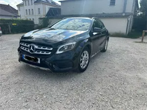 Mercedes-Benz GLA 200 GLA 200 AMG Line LED Navi DAB