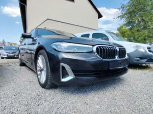 BMW 530 5 Touring 530 e Luxury Line LEDER SOUNDSYSTEM Bild 3