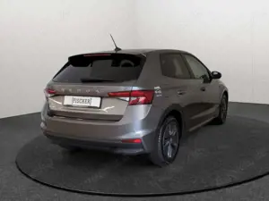 Skoda Fabia 1.0 Tour LED Carplay SHZ GRA PDC vorn  hinten Vor Bild 5