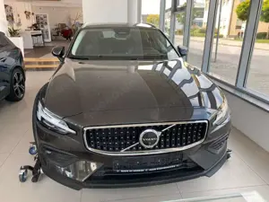 Volvo V60 Cross Country V60 B5 Cross Country Ultimate AWD/Bowers+++++++