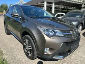 Toyota RAV 4 RAV4 2.0 Valvematic Executive 4x4 Bild 4