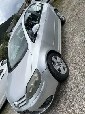 Volkswagen Golf Plus Golf V Plus Diesel 1.9 TDI Trendline Bild 2