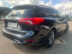 Ford Focus Turnier ST-Line 182 AT BO Winter Paket Bild 2