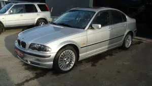 BMW 330 330 iX, Jahreswagencharakter, netto nur 14850 €