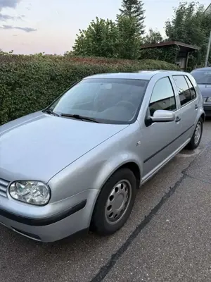 Volkswagen Golf 1.6 Edition