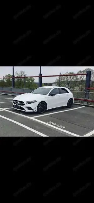 Mercedes-Benz A 35 AMG 4Matic Speedshift DCT 7G