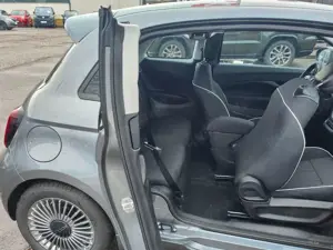 Fiat 500e Neuer 500e 3+1, Sitzhzg.,Klima, Kamera Bild 4