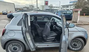 Fiat 500e Neuer 500e 3+1, Sitzhzg.,Klima, Kamera Bild 3