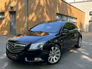Opel Insignia A Lim. Sport 4x4/XENON/LEDER/KUPPLUNG-N
