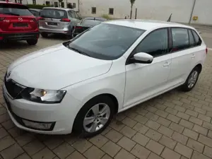 Skoda Rapid/Spaceback Spaceback/Euro 6/AHK Bild 4