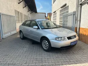 Audi A3 1.8 *Automatik*el.F*Sitzh.*Alu*TüV*Audi SH