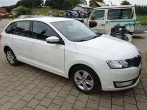 Skoda Rapid/Spaceback Spaceback/Euro 6/AHK Bild 2