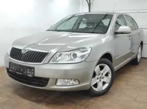 Skoda Octavia 1.4 KLIMAA 1-HAND TEMP BC SHZ EURO-5 PDC ELEGANCE