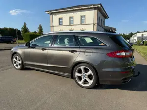 Ford Mondeo 2.0 TDCi Turnier Titanium SHG Laneass AHK Bild 4