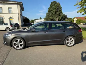 Ford Mondeo 2.0 TDCi Turnier Titanium SHG Laneass AHK Bild 3