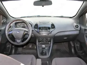 Ford Ka/Ka+ + 1.2 Ti-VCT Active Sitzheizung LM-Felgen PDC Bild 5