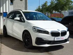 BMW 218 Aut Advantage Navi LED Kamera