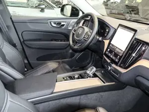 Volvo XC60 T8 AWD Ultra Dark Recharge Plug-In Hybrid Bild 3