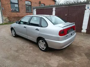 SEAT Cordoba 1,6 Automatik,Klima,62 Tkm,TÜV NEU,Sauber