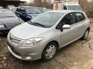 Toyota Auris 1.6i Life // Facelift // Klimaanlage