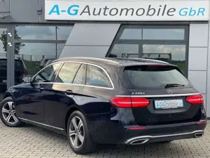 Mercedes-Benz E 220 d T-Modell Avantgarde Widescreen Cockpit Bild 5