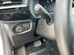 Opel Corsa 1.2 Direct Inj Turbo Automatik Elegance Bild 5