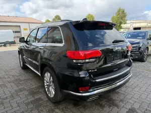 Jeep Grand Cherokee 3.0 CRD Summit=Top Ausstattung= Bild 4