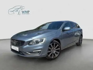 Volvo V60 Kombi Summum/ACC/HK/Kam./Leder