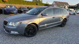 Skoda Superb Ambition 4x4 Xenon PDC Sitzheizung