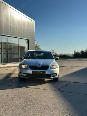 Skoda Octavia Lim.Sitzheizung Bild 3
