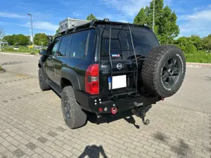 Nissan Patrol GR Y61 Bild 2